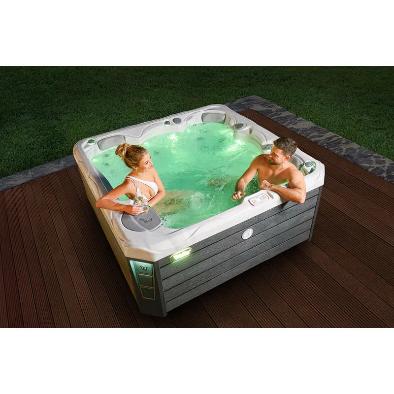 Outdoor Whirlpool 4 - 5 Personen winterfest Reluxis Budapest Life Wellis für den Garten kaufen viereckig Draufsicht 2 Personen drin