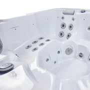 Outdoor Whirlpool 6 Personen winterfest Reluxis Prague Life Wellis für den Garten kaufen 4 eckig Detailbild Liege