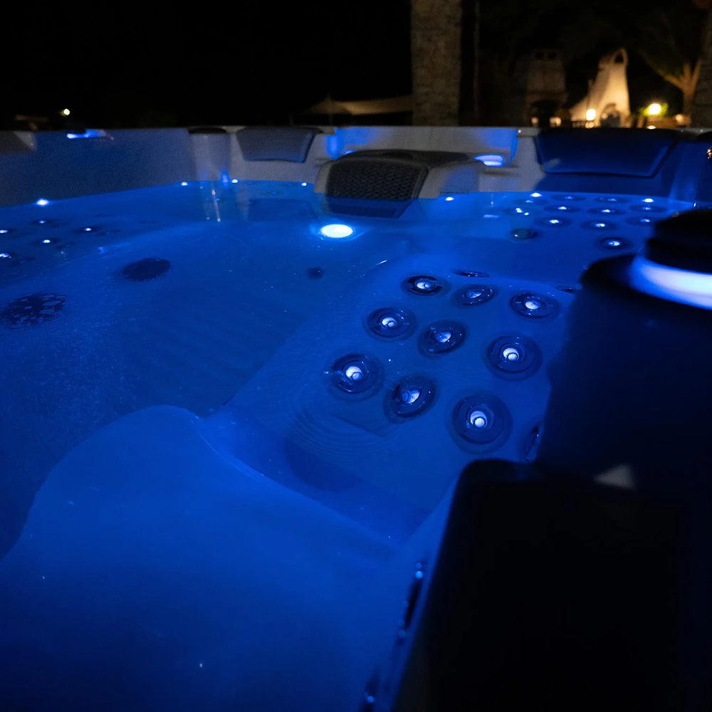 Outdoor Whirlpool 8 - 9 Personen winterfest Reluxis Olympus Life Wellis Garten kaufen beleuchtet