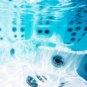 Outdoor Whirlpool 8 - 9 Personen winterfest Reluxis Olympus Life Wellis Garten kaufen Datailbild Unterwasser