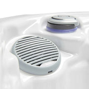 Wellis Whirlpool Outdoor 4 - 5 Personen winterfest Reluxis Pluto im Garten kaufen 4 eckig Detailbild Lautsprecher