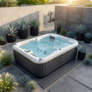 Whirlpool 2 Personen Outdoor kaufen winterfest mit Abdeckung für den Garten Deutschland Österreich ganzjährig Hamburg Salzburg Mars plug and play