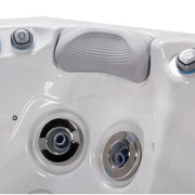 Whirlpool Garten 4 5 Personen winterfest Reluxis Palermo Life Wellis kaufen eckig Detailbild Düsen + Kopfstütze