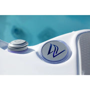 Whirlpool Outdoor 6 - 7 Personen winterfest Reluxis Elbrus Life Wellis Garten kaufen Deteilbild Wasserstrahldüse Getränkehalter