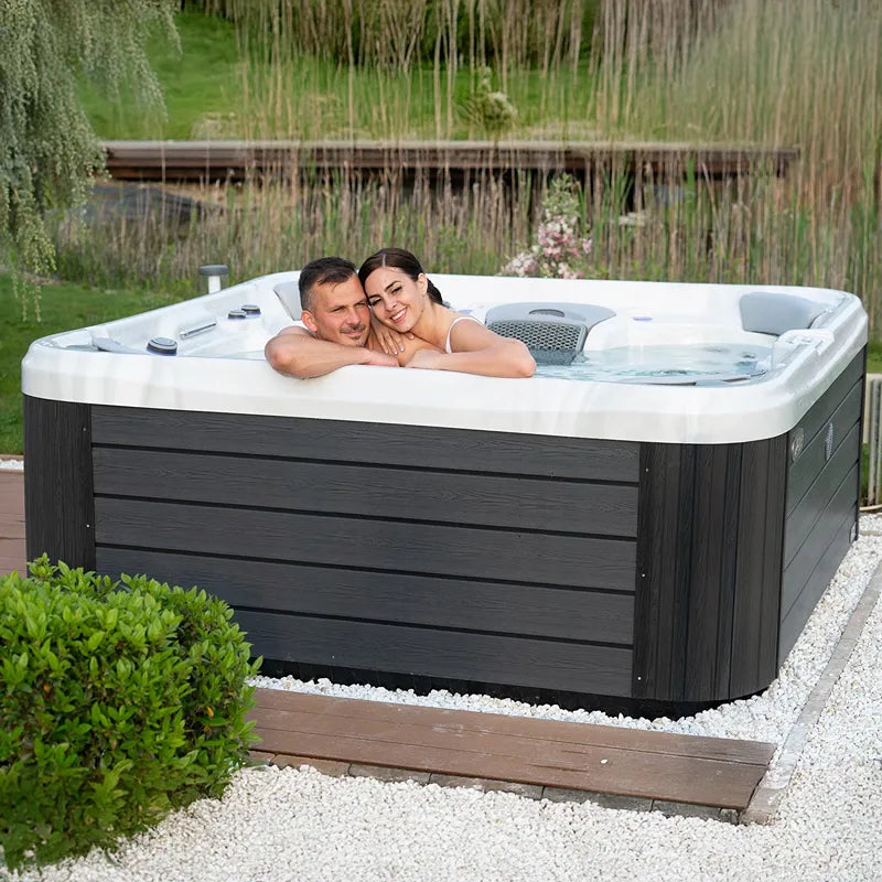 Whirlpool Outdoor 6 - 7 Personen winterfest Reluxis Vienna Life Wellis für den Garten kaufen quadratisch Paar drin