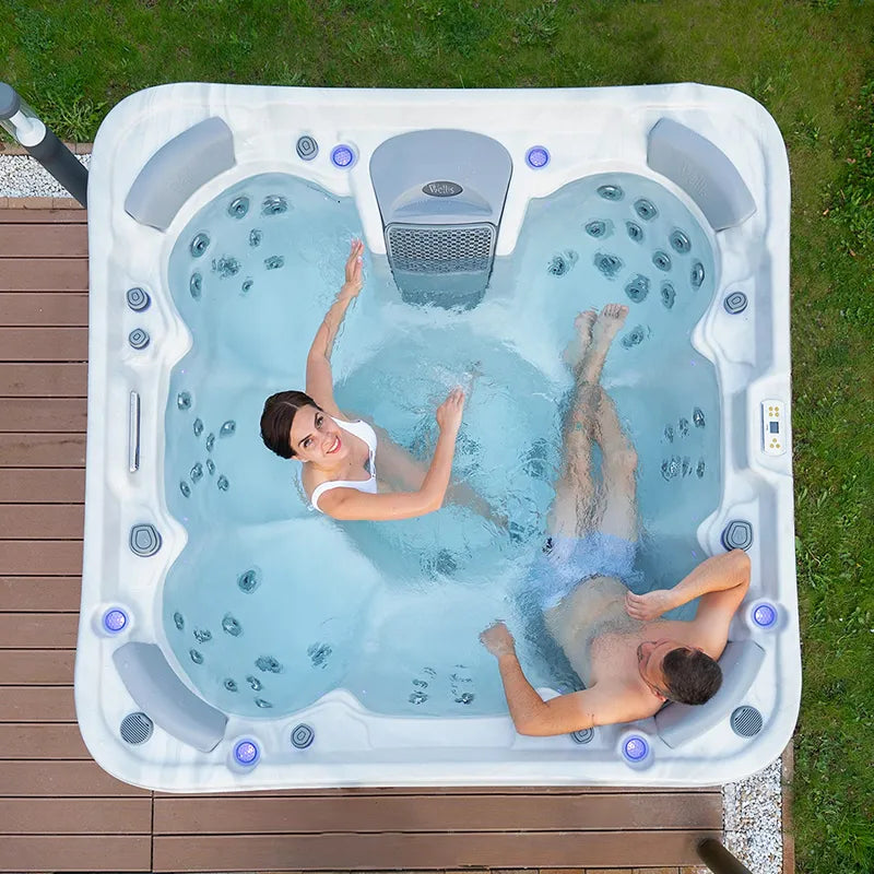 Whirlpool Outdoor 6 - 7 Personen winterfest Reluxis Vienna Life Wellis Garten kaufen Draufsicht 2 Personen drin