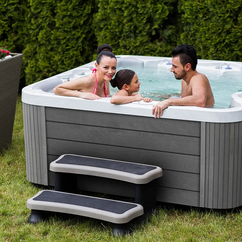Whirlpool Outdoor 6 Personen winterfest Reluxis Jupiter Wellis im Garten kaufen Angebot draußen energiesparend für Terrasse 3 Personen drin
