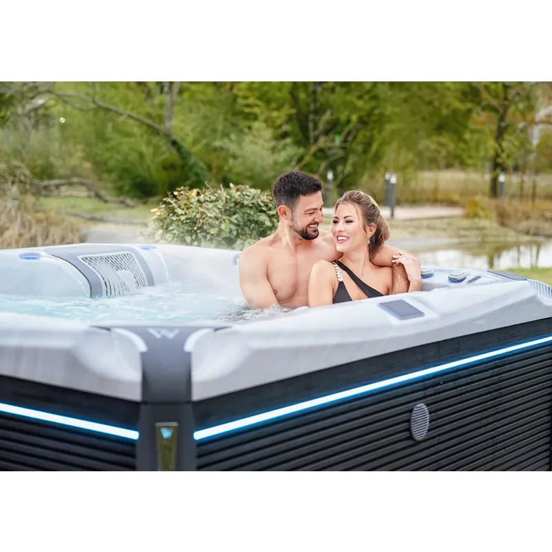 Whirlpool Outdoor 6 Personen winterfest Reluxis Kilimanjaro Life Wellis Garten kaufen Preis Detailbild mit 2 Personn