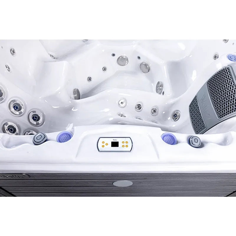 Whirlpool Outdoor 6 Personen winterfest Reluxis Lugano Life Wellis Garten kaufen viereckig freistehend Detailbild Liege