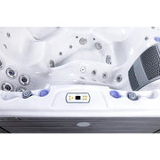 Whirlpool Outdoor 6 Personen winterfest Reluxis Lugano Life Wellis Garten kaufen viereckig freistehend Detailbild Liege