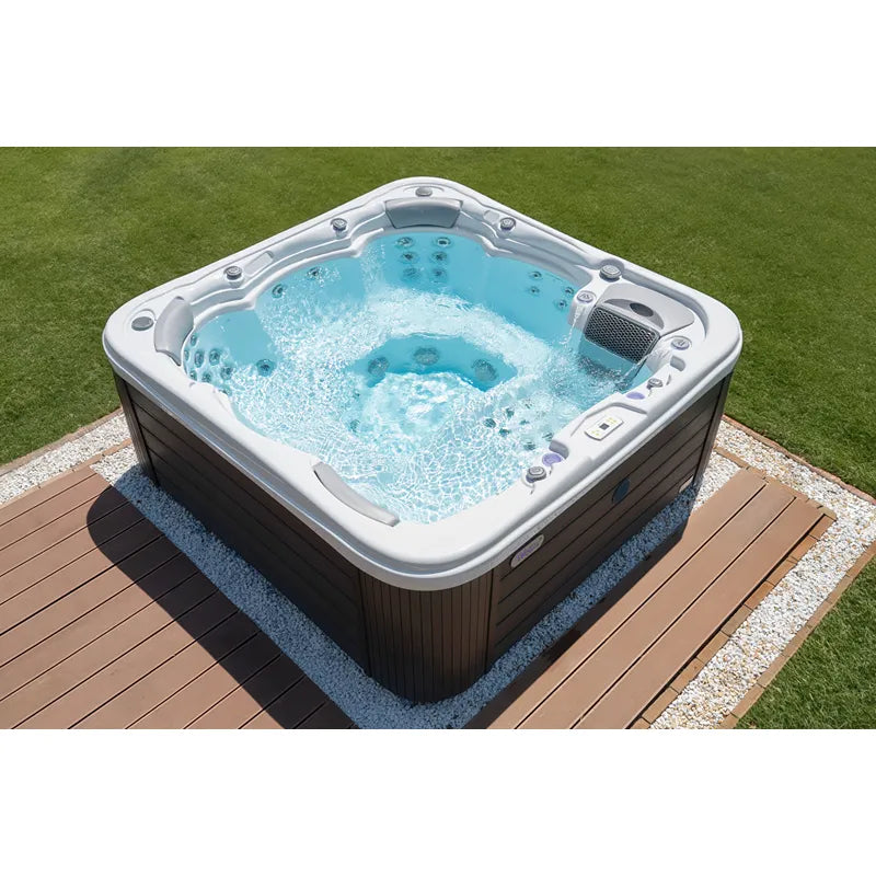 Whirlpool Outdoor 6 Personen winterfest Reluxis Lugano Life Wellis Garten kaufen viereckig freistehend