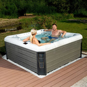 Whirlpool 6 Personen winterfest Outdoor Reluxis Malaga Life Wellis für den Garten kaufen viereckig 2 Personen drin