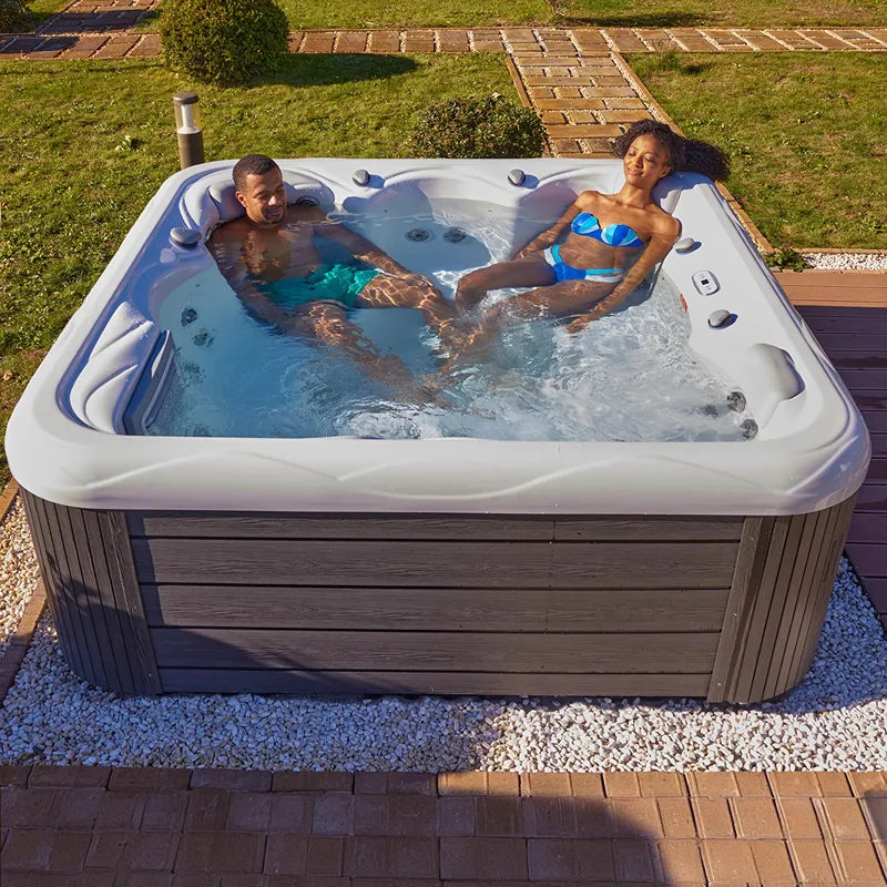 Whirlpool Outdoor 6 Personen winterfest Reluxis Venus Wellis für den Garten kaufen quadratisch 2 Personen drin