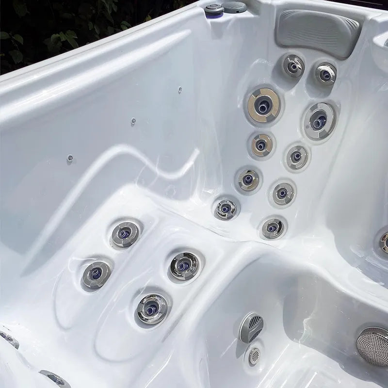 Whirlpool Outdoor winterfest 2 - 3 Personen Reluxis Manhattan Life Wellis Garten kaufen rechteckig Detailbild Liegeplatz