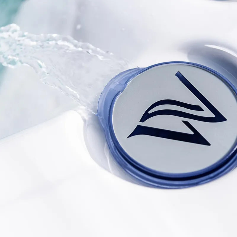 Whirlpool Outdoor winterfest für 2 4 5 Personen Reluxis Everest Life Wellis Garten Preis kaufen Detailbild Wasserstrahl